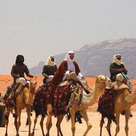Wadi Rum Wonders Camp Ngoại thất bức ảnh