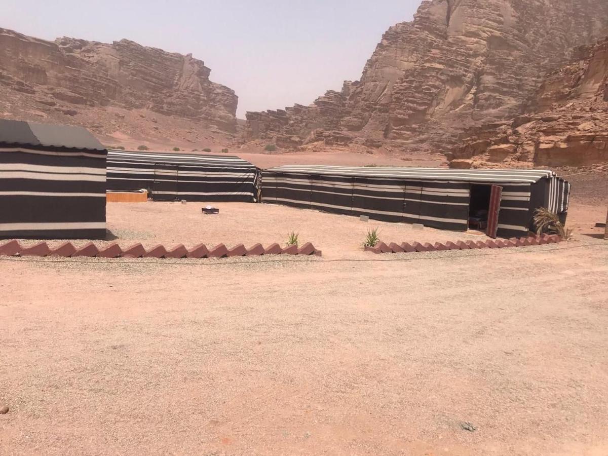 Wadi Rum Wonders Camp Ngoại thất bức ảnh